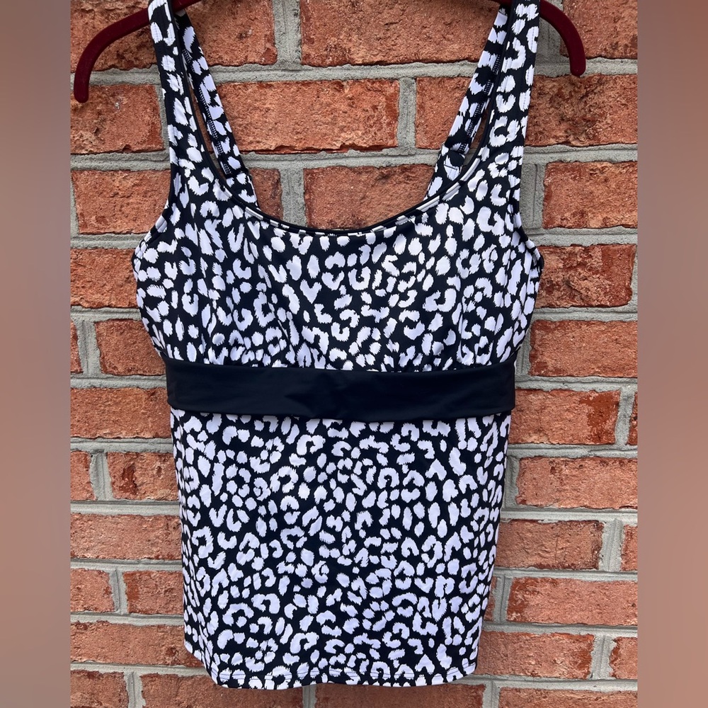 Lands End Bathing Suit Top size 10 D